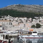 Varina Daire Dubrovnik